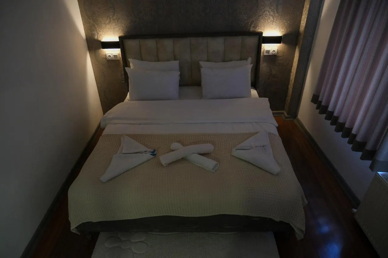 Taksim Neo Pera Suites Istanbul 0*,