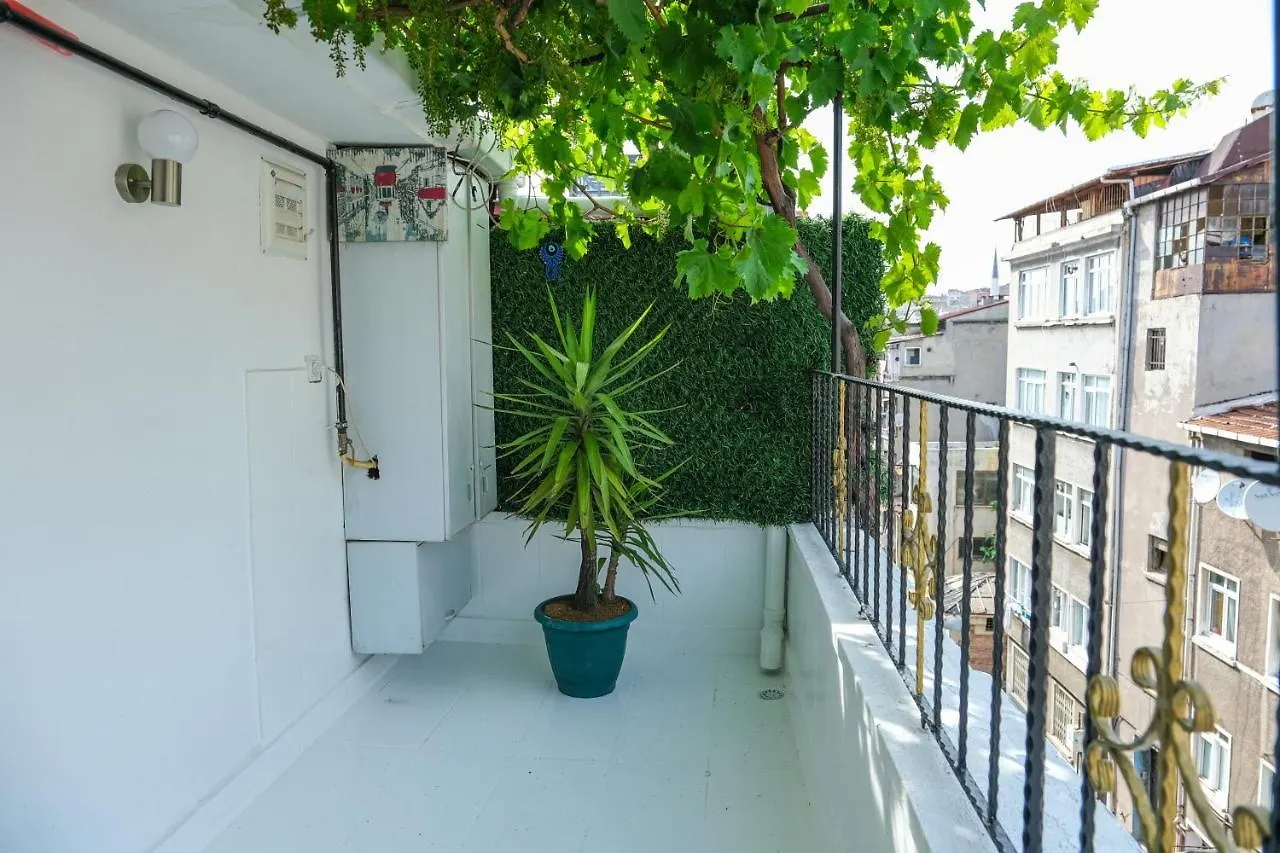 Taksim Neo Pera Suites Istanbul 0*,