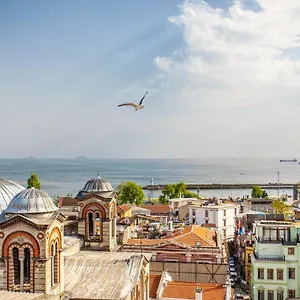 Maduro Istanbul
